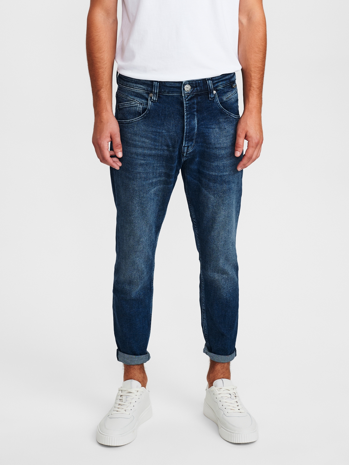 Gabba | Blue whiskered tapered jeans