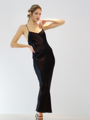 Sotris collection | Μαύρο maxi φόρεμα με χιαστί πλάτη
