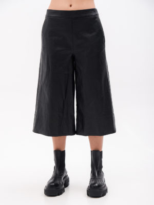 Beatrice B | Leather look culotte pants